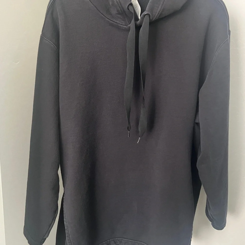 Athleta Yogi High Low Hooded Tunic Black Sweatshirt - Large - Picture 2 of 10